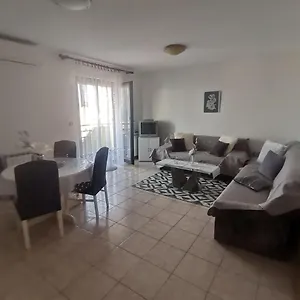 Apartman Petrica, Malinska