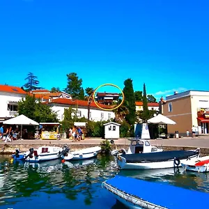 Gostinjska kuća Cecilia, Malinska